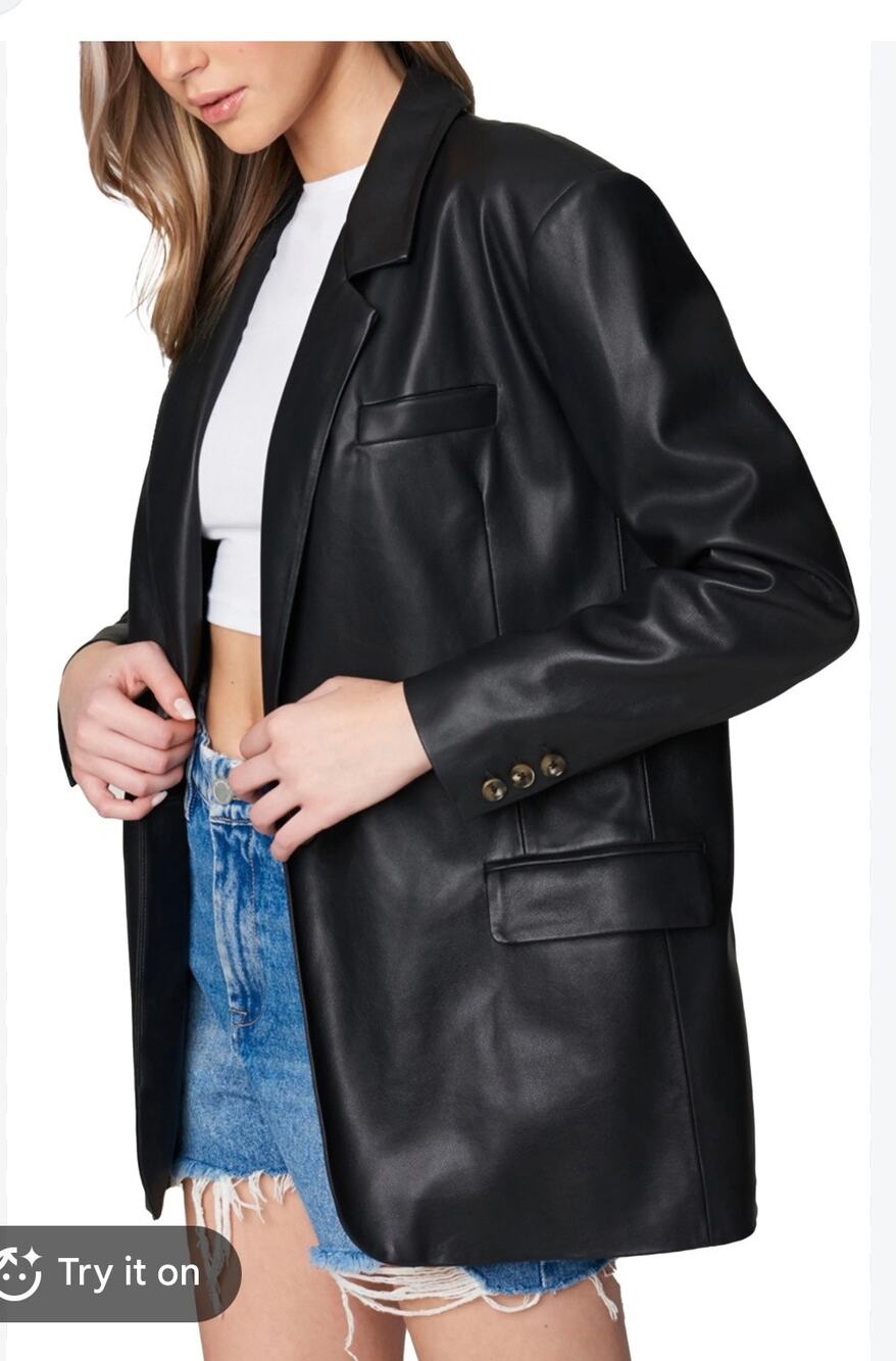 BlankNYC Black faux leather blazer with a relaxed fit 
Size Small